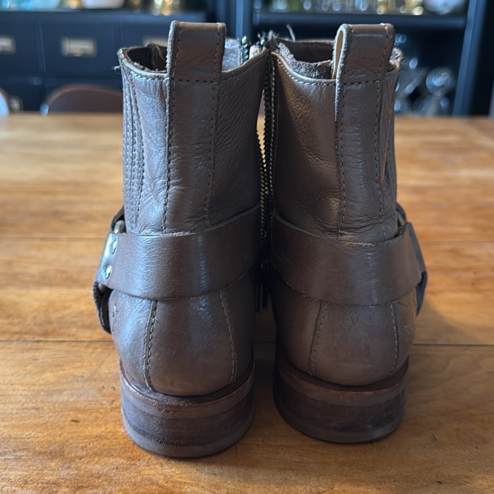 Frye boots. - Picture 4 of 7